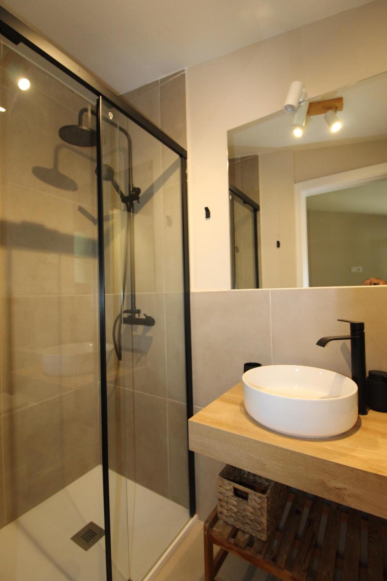 Double Room Private Bathroom